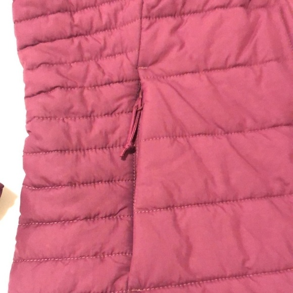 The North Face jacket in plum purple with from zipper pockets &  inside pockets - Picture 6 of 14